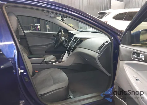 2013 Hyundai Sonata Gls z USA, uszkodzony, nr VIN 5NPEB4AC3DH557543